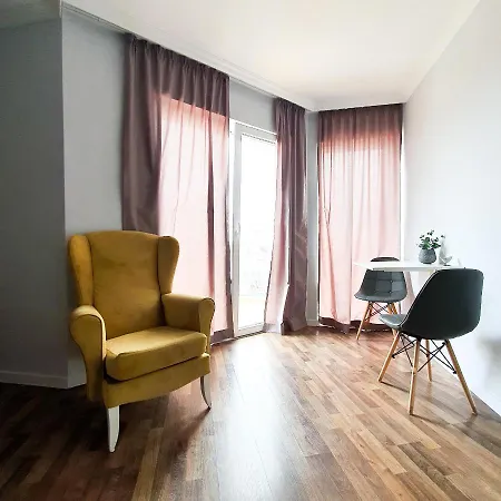 студио High Rise *